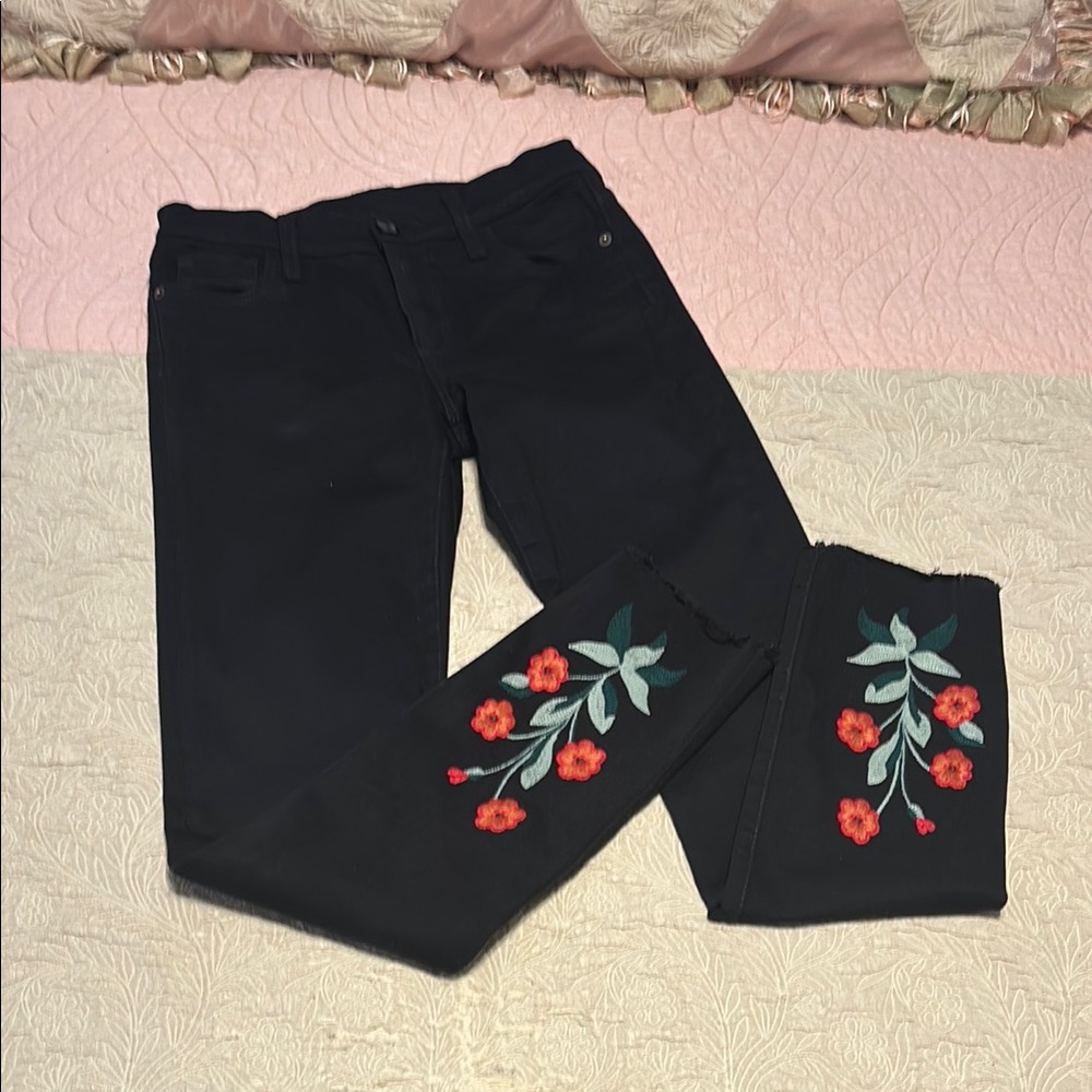 Gucci Black Stretch Denim Floral Embroidered Skinny 27"